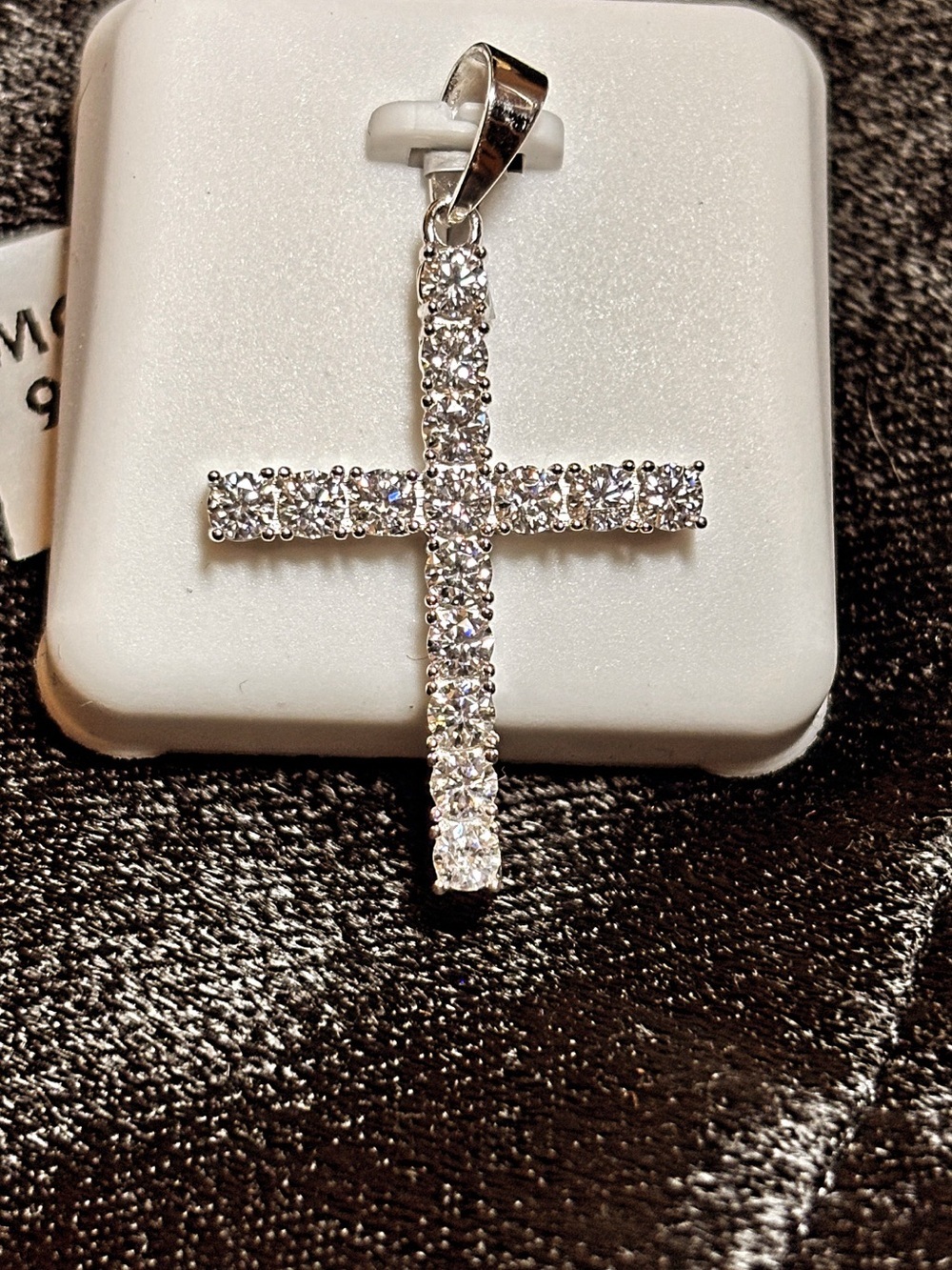 .925 Sterling Silver 1 CTW VVS Moissanite Medium Cross Pendant - Picture 9 of 11